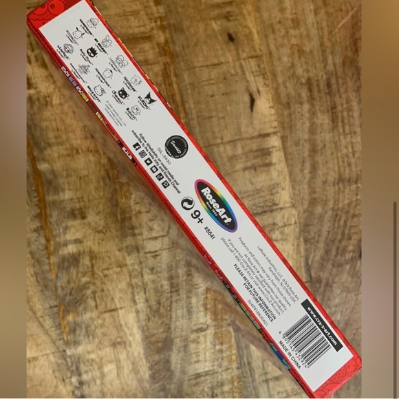 Hello Kitty & Friends 300 Piece Puzzle. - Picture 6 of 9